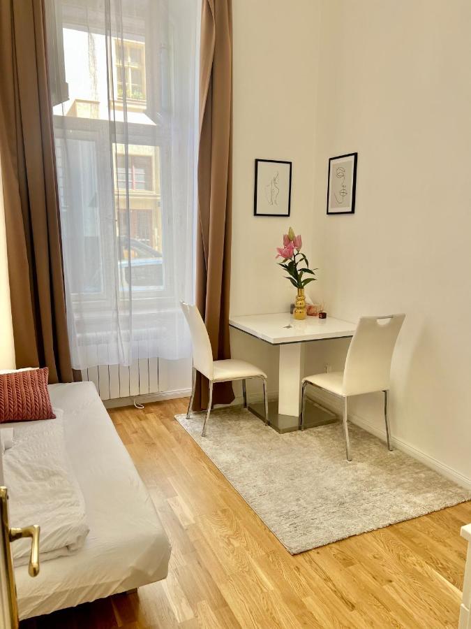 Angeloroma Deluxe Apartment 布拉格 外观 照片